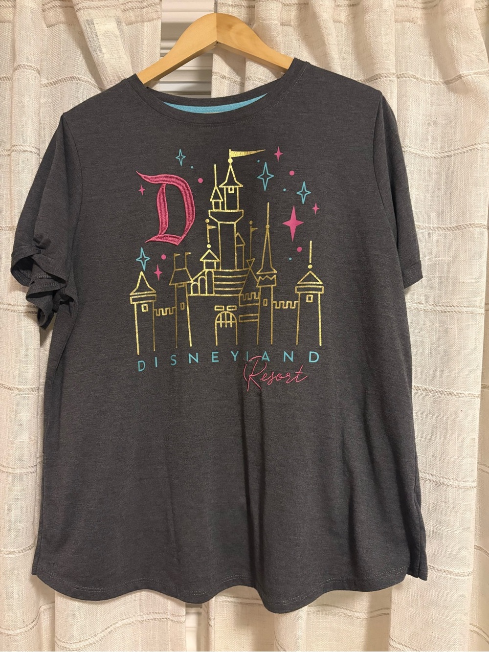 Disney Parks Disneyland Sleeping Beauty Castle Grey T-shirt Women’s XL